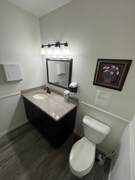 More Photos Of 1616 Centerville Tpke, Virginia Beach Light Distribution For Lease
