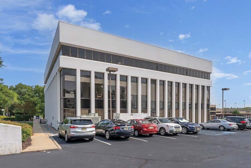 More Photos Of 75 Lincoln Hwy, Iselin Medical For Lease