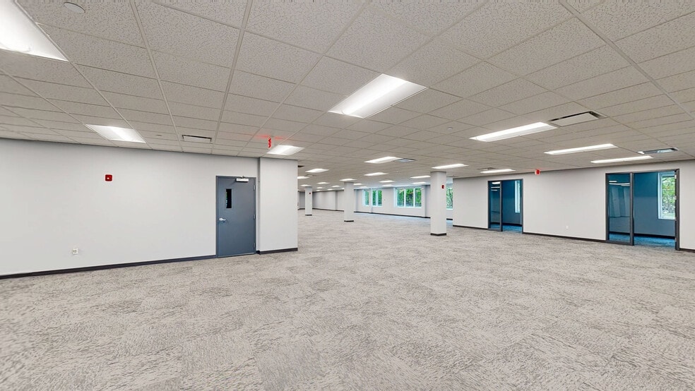 More Photos Of 261 River Rd, Clifton Distribution For Lease