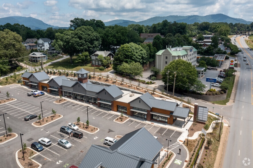 More Photos Of 190 Hendersonville Rd, Asheville Storefront Retail Office For Lease