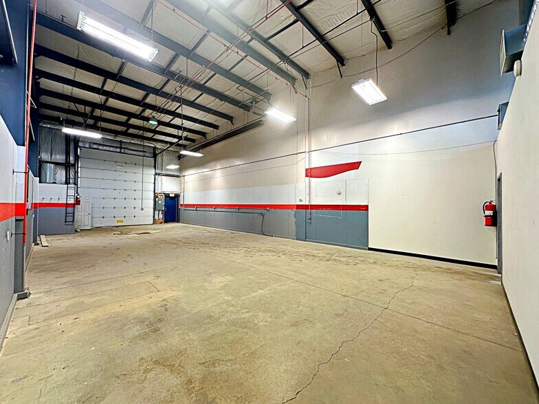 More Photos Of 380 Mackenzie Blvd, Fort McMurray Warehouse For Lease