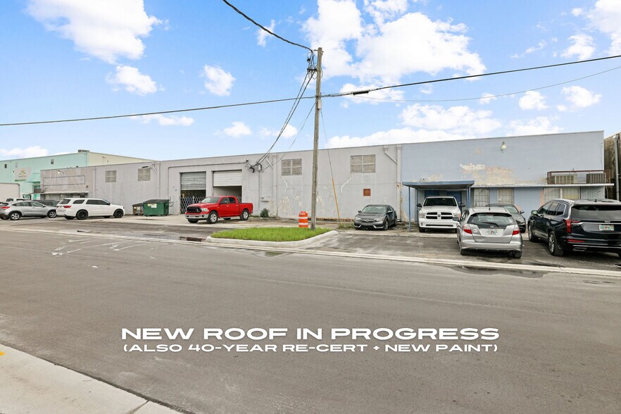 More Photos Of 695-699 W 17th St, Hialeah Warehouse For Sale