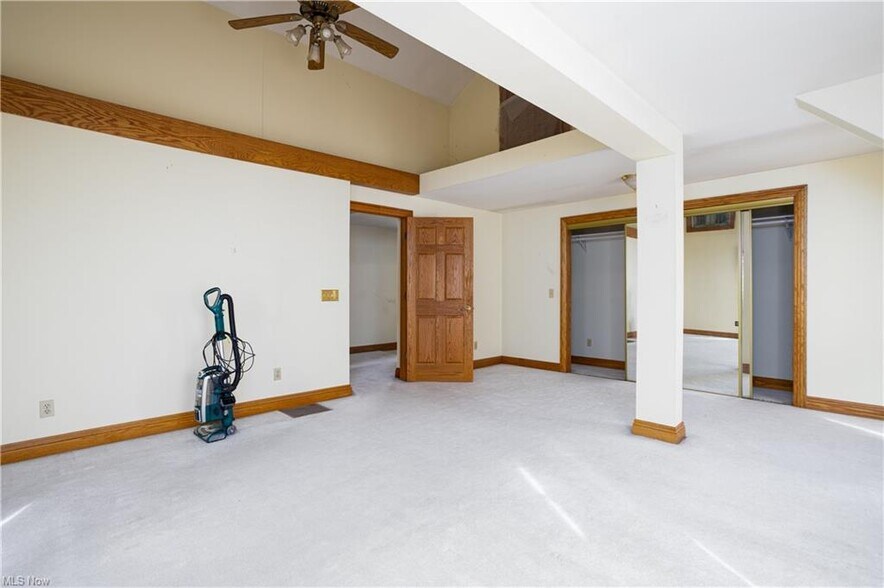 More Photos Of 15355 Old Lincoln Way, Dalton Light Manufacturing For Sale