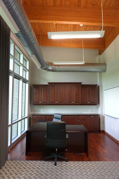 More Photos Of 6880 Perry Creek Rd, Raleigh Office For Lease