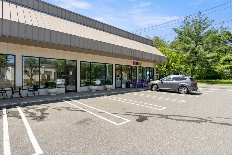 Primary Photo Of 156 Piermont Rd, Cresskill General Retail For Lease