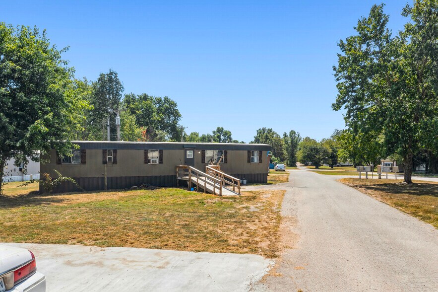 More Photos Of 530 E Bland Rd, Lebanon Multifamily For Sale