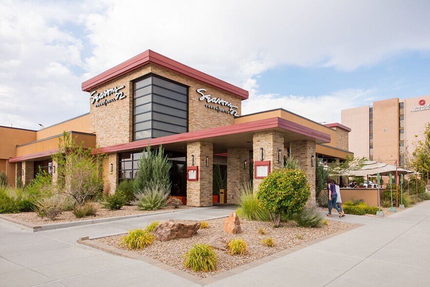 More Photos Of 6600 Menaul Blvd NE, Albuquerque Unknown For Lease