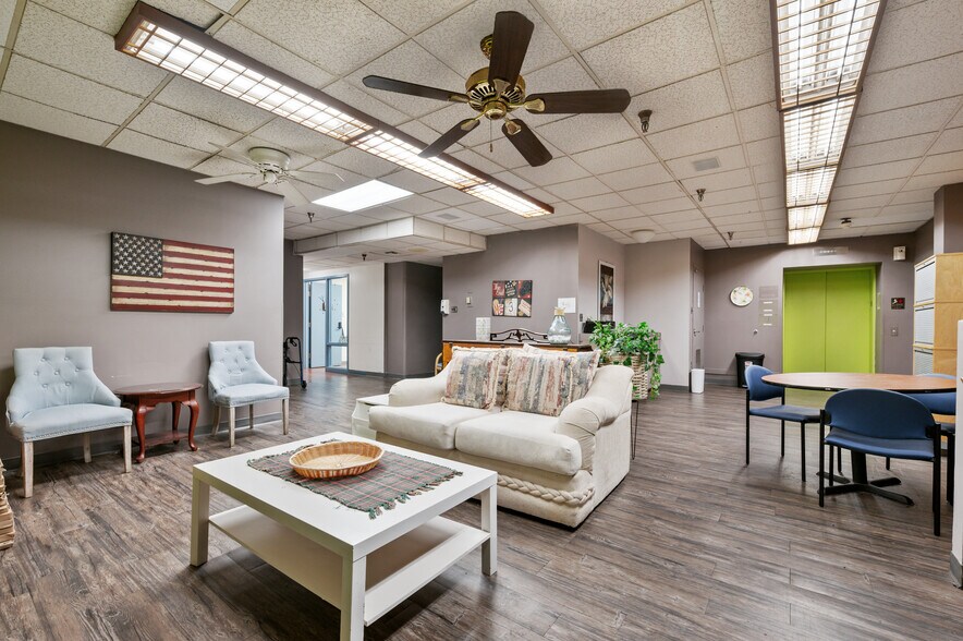 More Photos Of 123 Hamilton Ave, Turtle Creek Healthcare For Sale