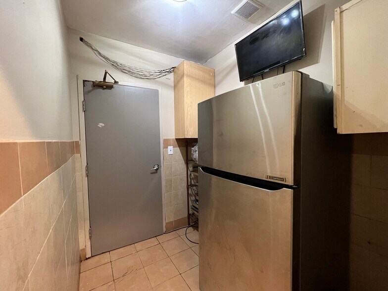 More Photos Of 4260 E Ponce De Leon Ave, Clarkston Freestanding For Lease