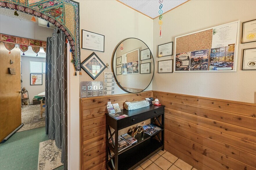 More Photos Of 40585 Big Bear Blvd, Big Bear Lake Office For Sale