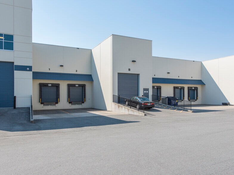 More Photos Of 2468 192nd St, Surrey Warehouse For Lease