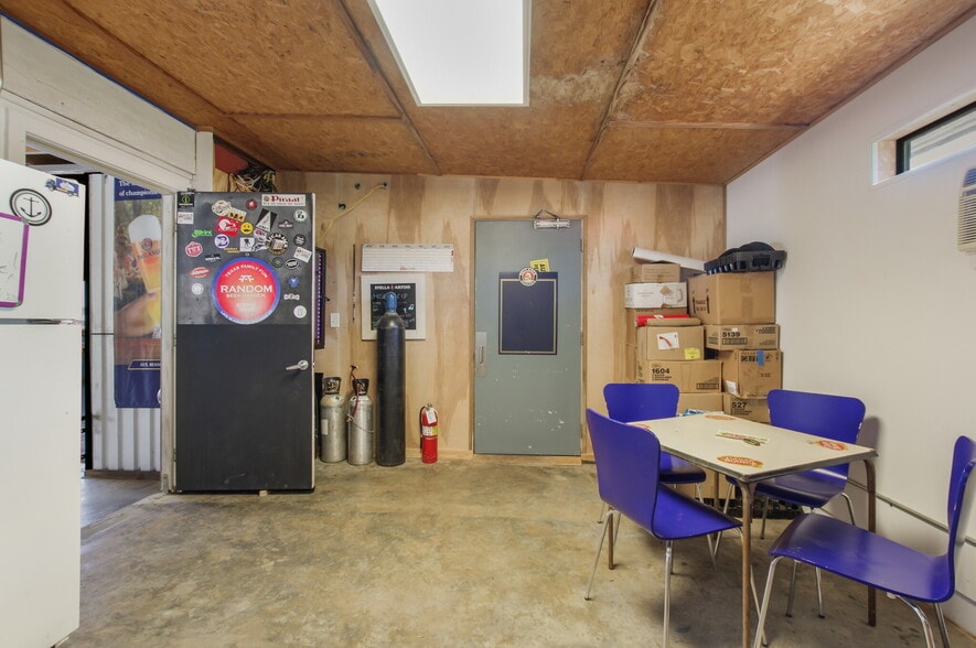 More Photos Of 11 Upper Cibolo Creek Rd, Boerne Restaurant For Sale