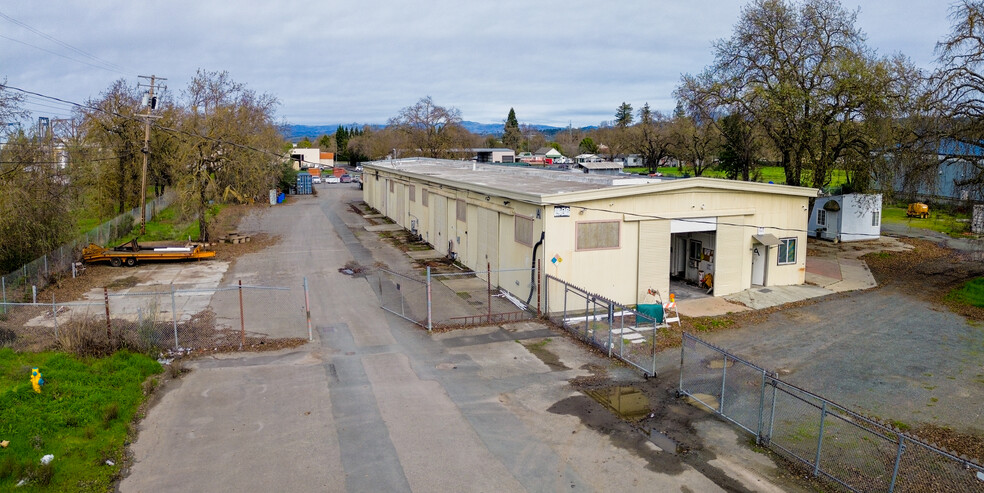 Primary Photo Of 1388 Copperhill Pkwy, Santa Rosa Warehouse For Lease