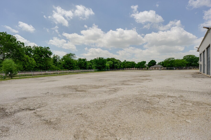 More Photos Of 1809 John McCain Rd, Colleyville Service For Sale