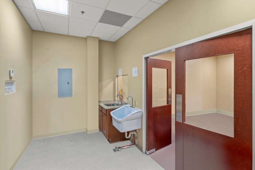 More Photos Of 403 Gilead Rd, Huntersville Medical For Sale