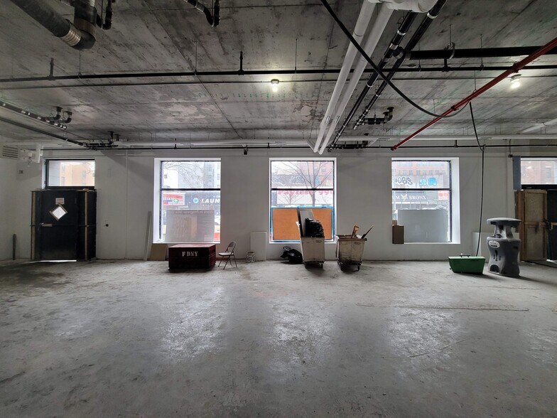 More Photos Of 913 E Tremont Ave, Bronx Apartments For Sale