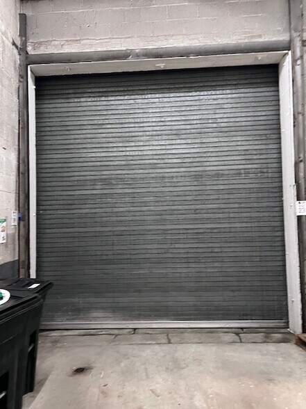 More Photos Of 10-12 Park St, Winchester Flex For Lease