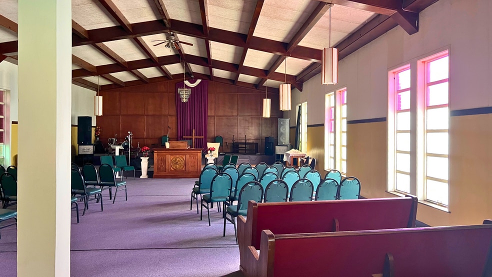 More Photos Of 7135 Ashburn St, Houston Religious Facility For Sale