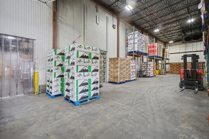 More Photos Of 10810 Withers Cove Park Dr, Charlotte Warehouse For Lease
