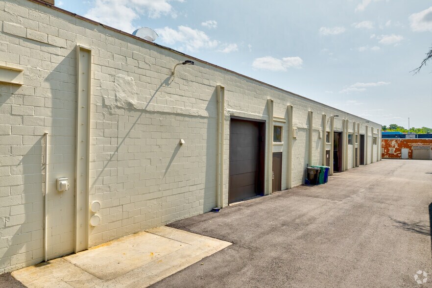 More Photos Of 25-45 Rutter St, Rochester Warehouse For Lease