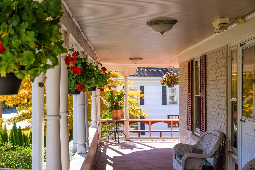 More Photos Of 518 Main St, Great Barrington Hospitality For Sale