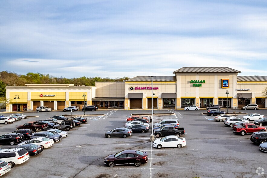 More Photos Of 1080 W Patrick St, Frederick Unknown For Lease