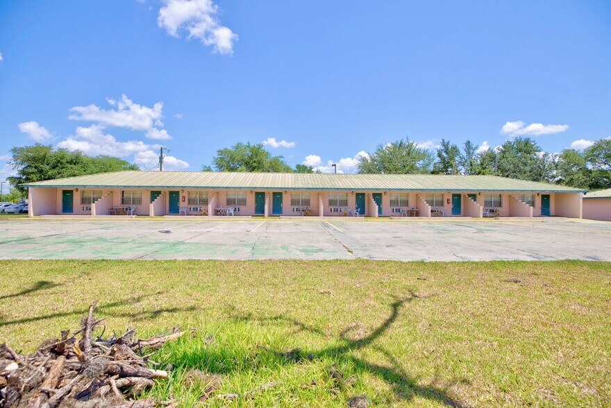 More Photos Of 1406 Us-27 Hwy, Sebring Hospitality For Sale