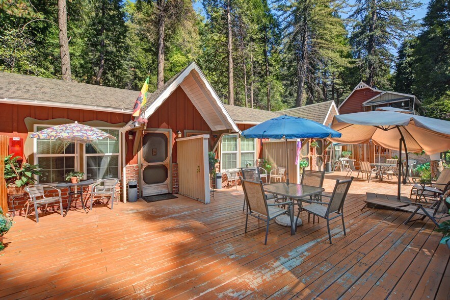 More Photos Of 27992 Rainbow Dr, Lake Arrowhead Hospitality For Sale