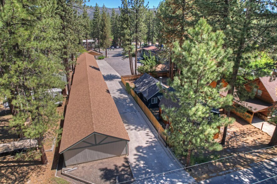 More Photos Of 41659 Big Bear Blvd, Big Bear Lake Office Residential For Lease