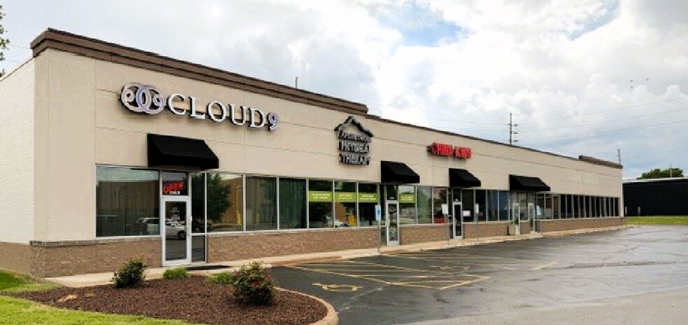 Primary Photo Of 1126-1144 Vaughn Rd, Wood River Storefront For Sale