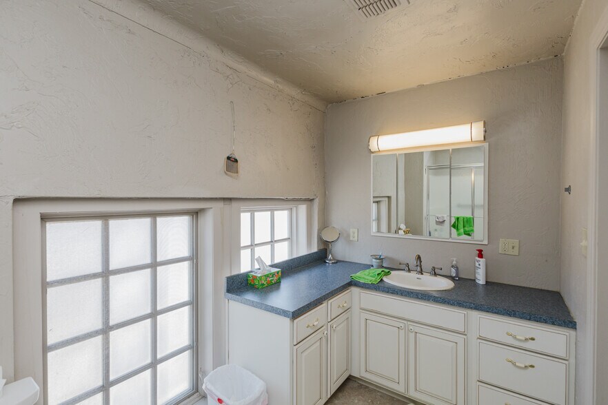 More Photos Of 920 Millington St, Winfield Storefront Retail Office For Sale