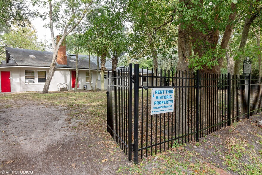 More Photos Of 5419 Woodcrest Rd, Jacksonville Apartments For Sale