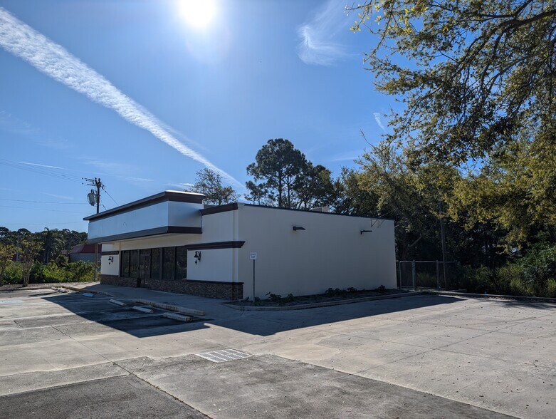 More Photos Of 8801 20th St, Vero Beach Convenience Store For Lease