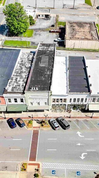 More Photos Of 110 1st Ave SE, Winchester Storefront Retail Office For Sale