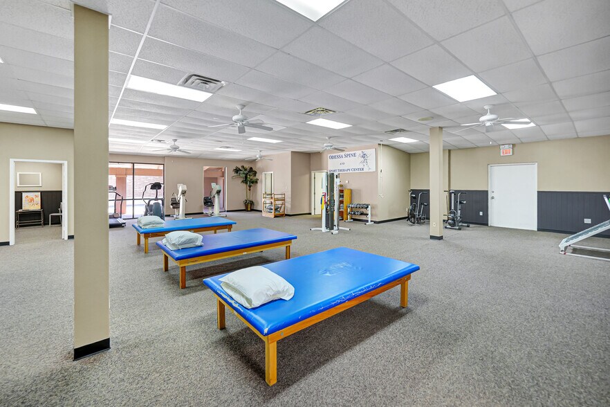 More Photos Of 2651 John Ben Shepperd Pky, Odessa Office For Sale