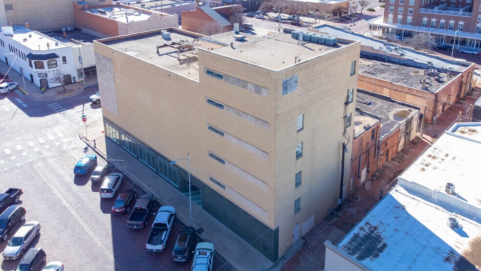 More Photos Of 1102 Broadway St, Lubbock Office For Sale