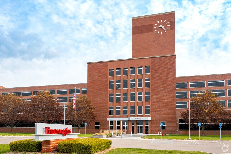 More Photos Of 13100-13250 N Haggerty Rd, Plymouth Unknown For Lease