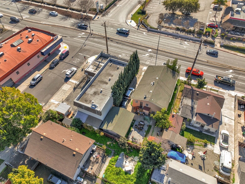 More Photos Of 2127 Middlefield Rd, Redwood City Industrial For Sale