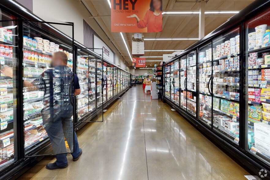 More Photos Of 3111 E Florence Ave, Huntington Park Supermarket For Sale