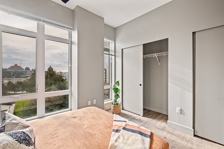 More Photos Of 104 12th Ave, Seattle Apartments For Lease