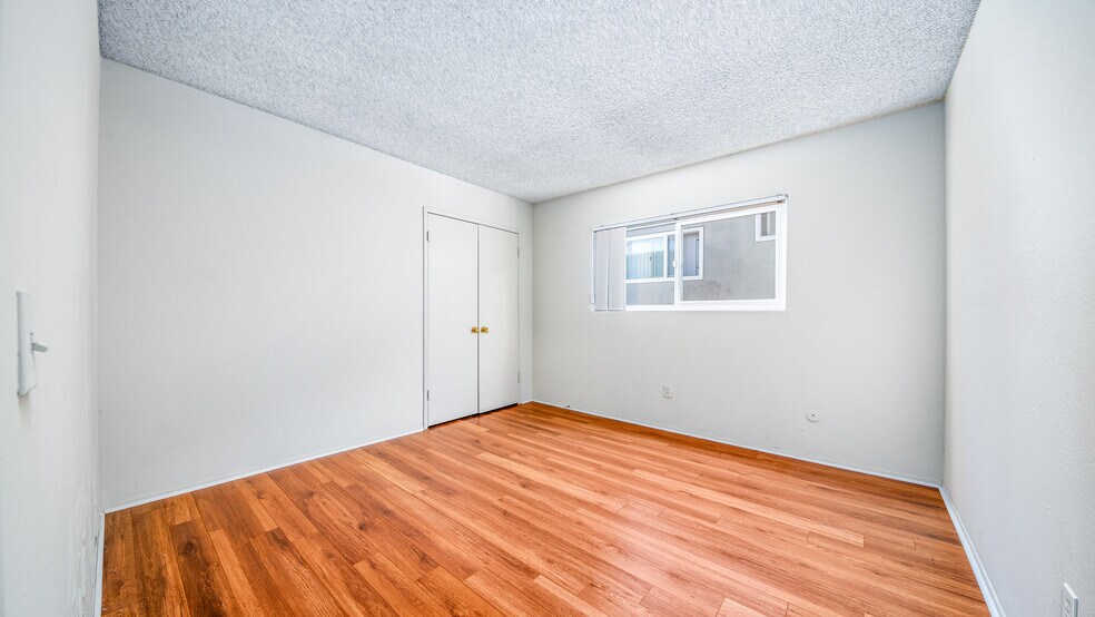 More Photos Of 6045 Hazelhurst Pl, North Hollywood Apartments For Sale