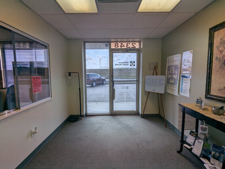 More Photos Of 2348 Highway 69 N, Nederland Office For Sale