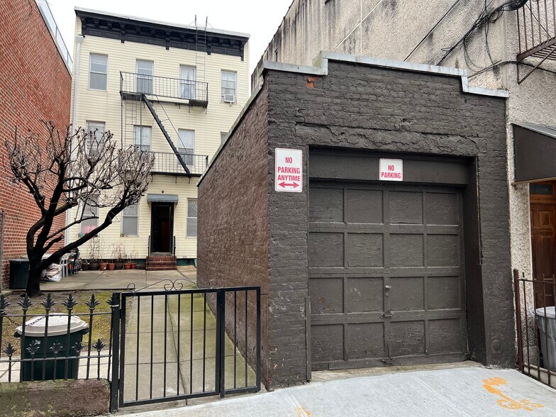 More Photos Of 127 N 4th St, Brooklyn Apartments For Sale