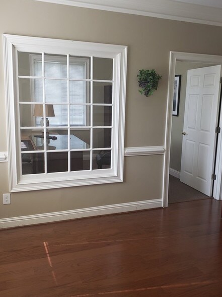 More Photos Of 3225 Shallowford Rd, Marietta Office For Sale