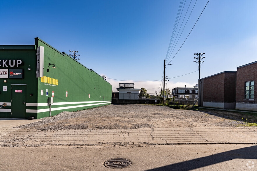 More Photos Of 614 18th Ave N, Nashville Restaurant For Lease