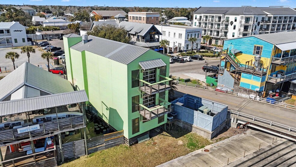 More Photos Of 113 S Beach Blvd, Bay Saint Louis Restaurant For Sale