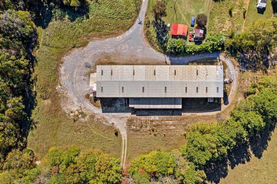 More Photos Of 344 Field Dr, Troutman Industrial For Lease
