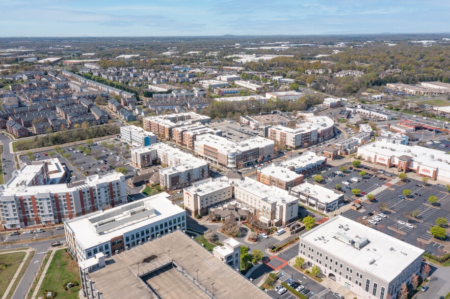 More Photos Of 2015 Ayrsley Town Blvd, Charlotte Unknown For Lease