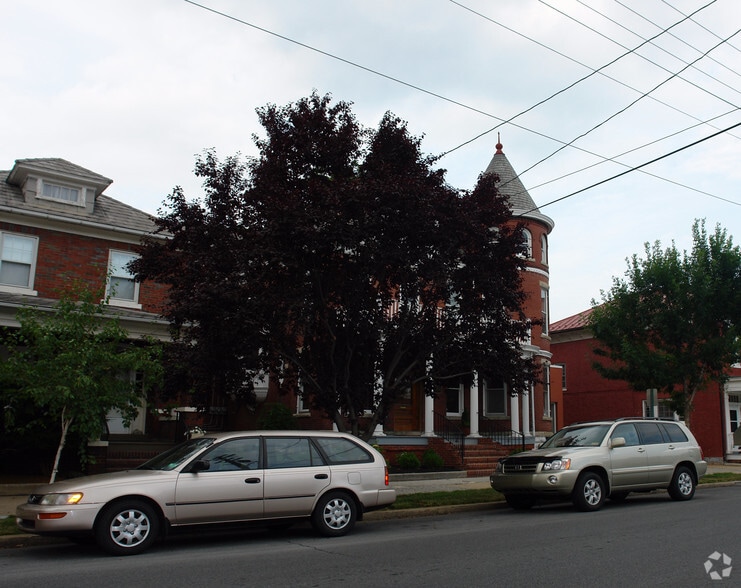 More Photos Of 310 W Burke St, Martinsburg Office For Sale