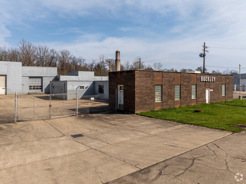 More Photos Of 148 Caldwell Dr, Cincinnati Manufacturing For Lease